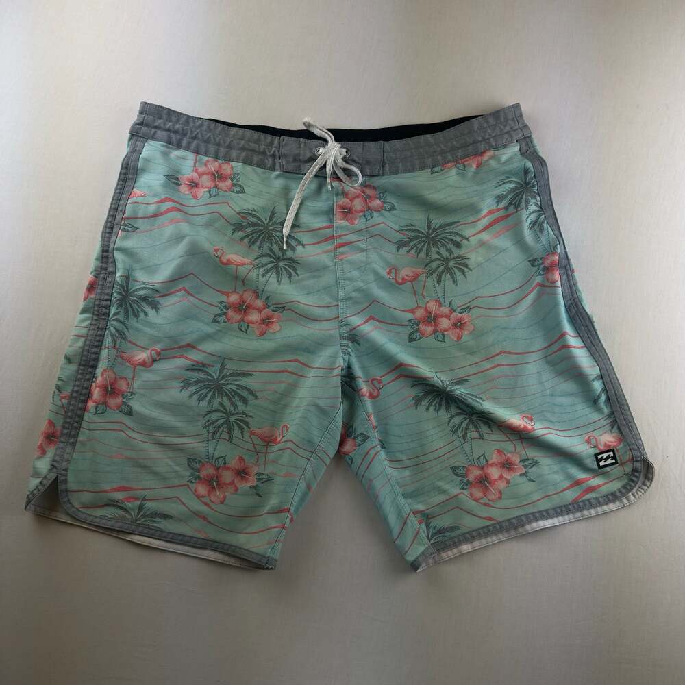 Billabong Men's Flamingo and Palm Tree Tropical Print Boardshorts, Size 38